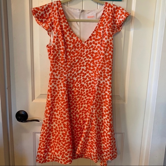 Red and White Apple Vici Dress - Picture 2 of 3